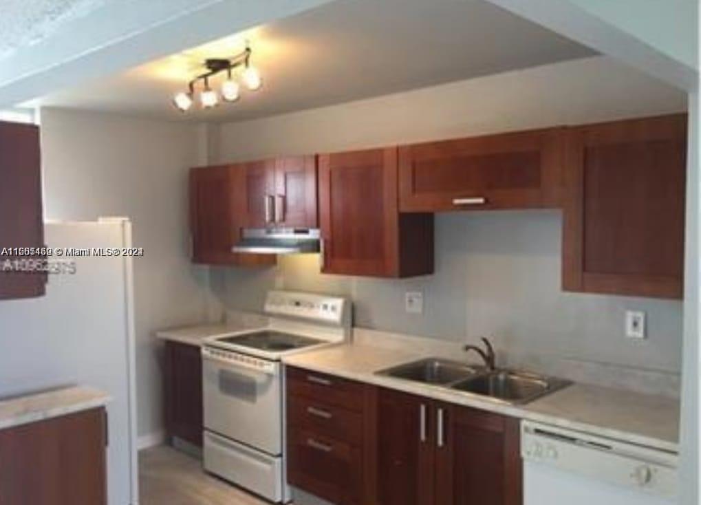 ISLAND SHORES CONDO - Residential Lease