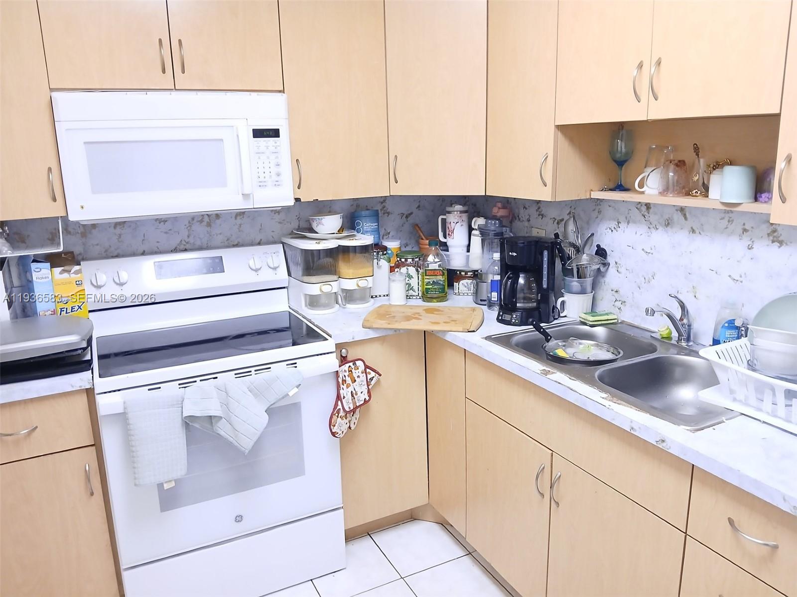 LAKE PARK GARDENS 2 INC C - Residential