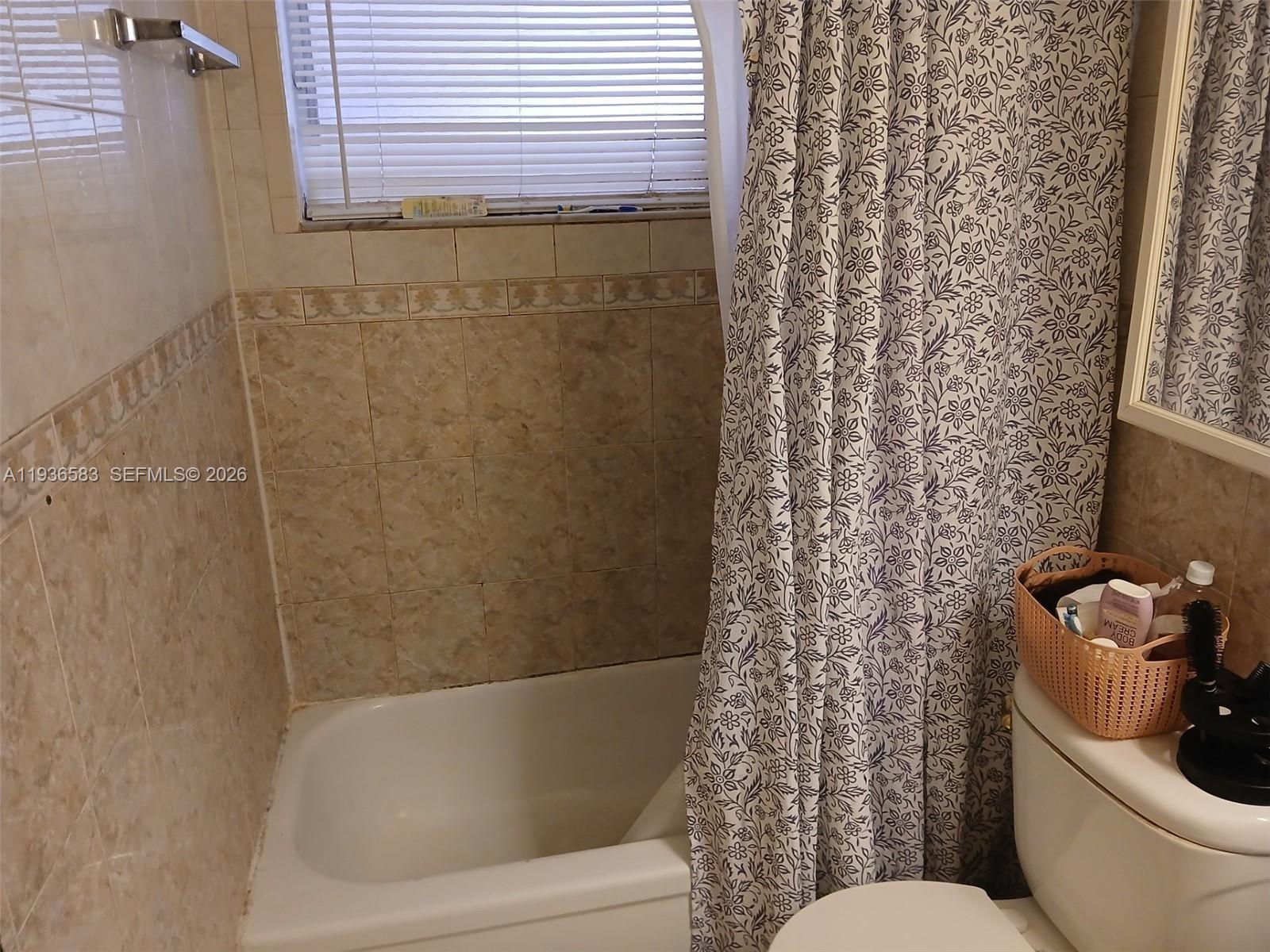 LAKE PARK GARDENS 2 INC C - Residential