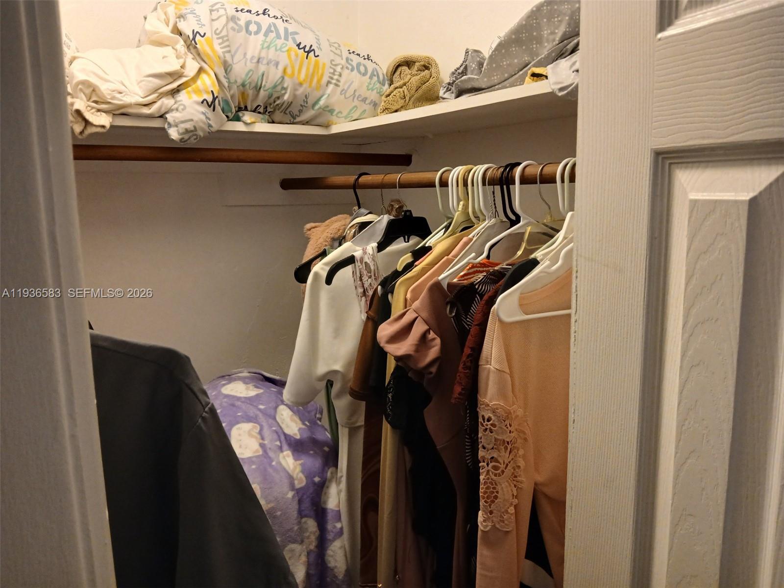 LAKE PARK GARDENS 2 INC C - Residential