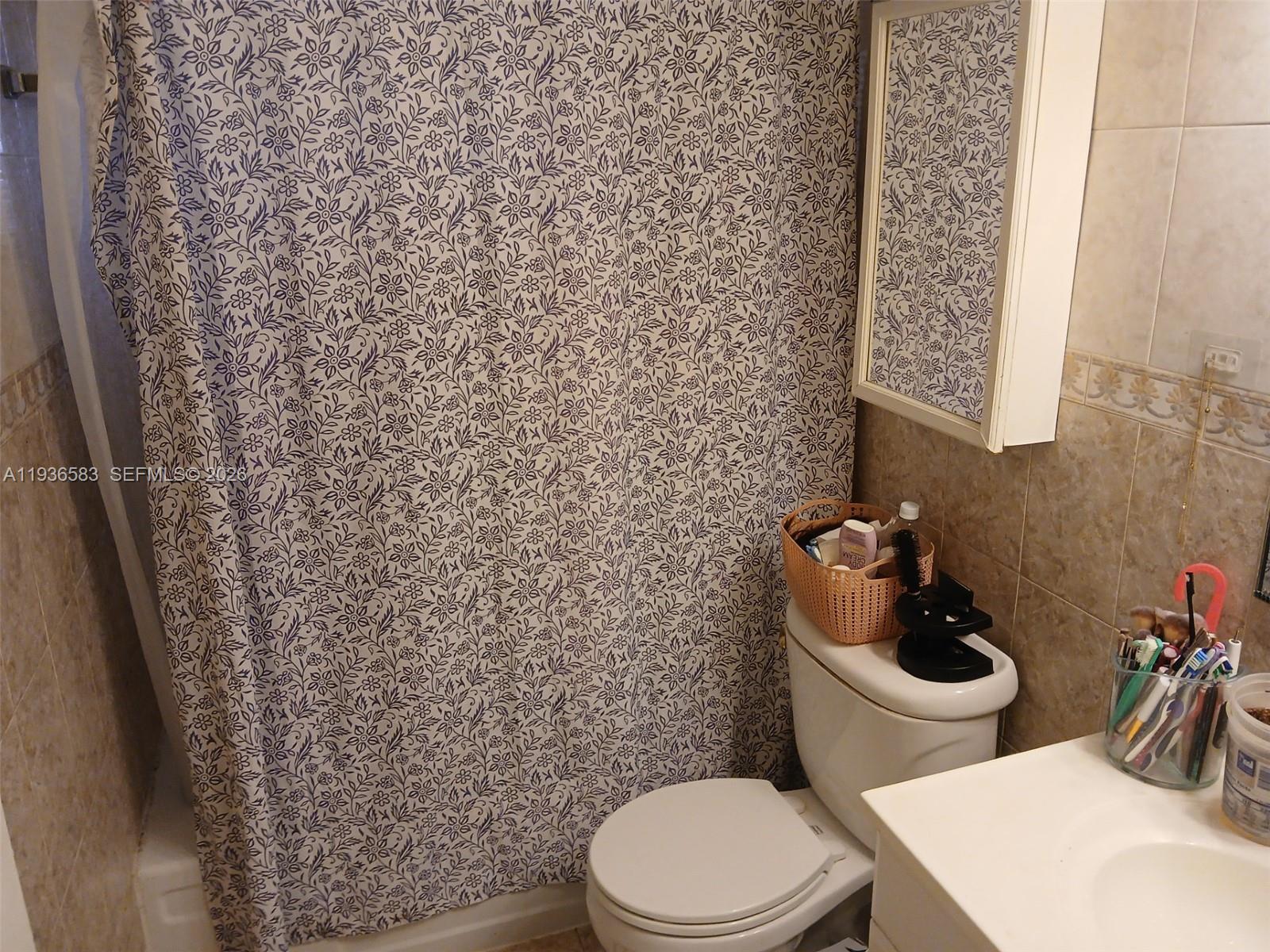 LAKE PARK GARDENS 2 INC C - Residential