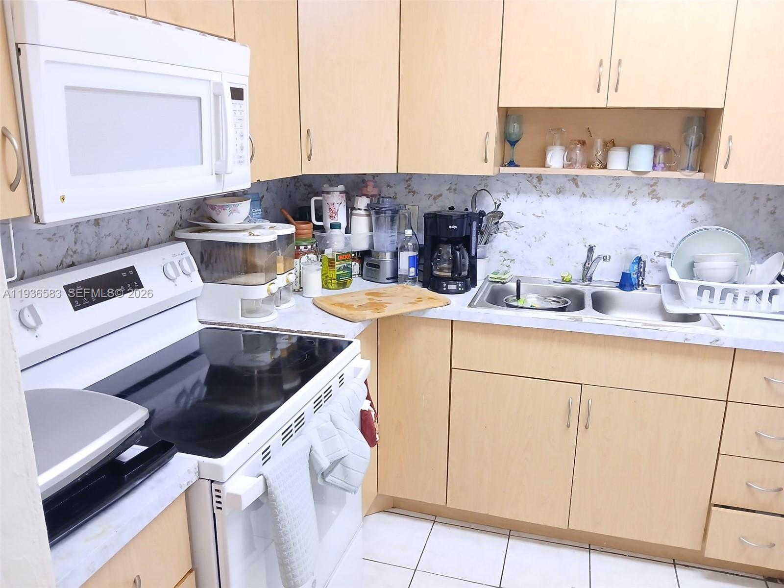 LAKE PARK GARDENS 2 INC C - Residential