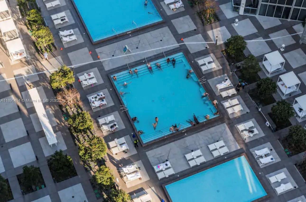 495 Brickell Ave 3706