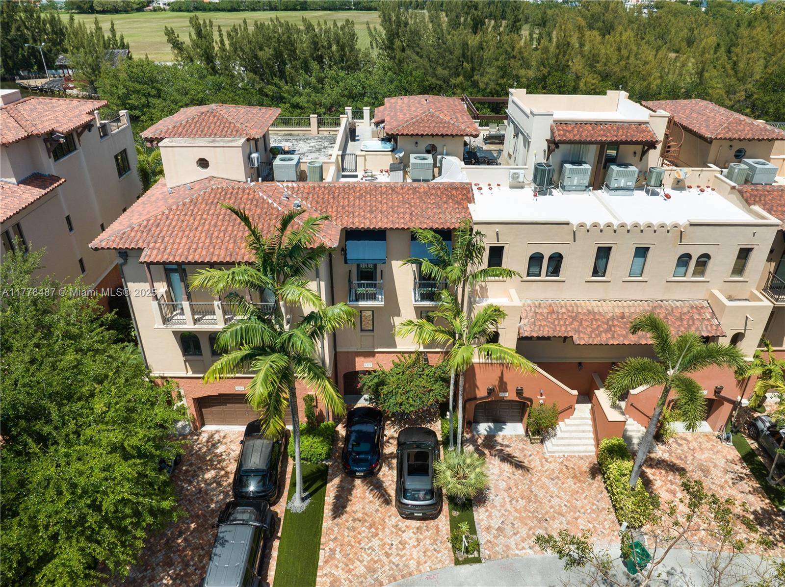 Property for Sale at 6222 Paradise Point Dr 6222, Palmetto Bay, Miami-Dade County, Florida - Bedrooms: 4 
Bathrooms: 4  - $1,950,000