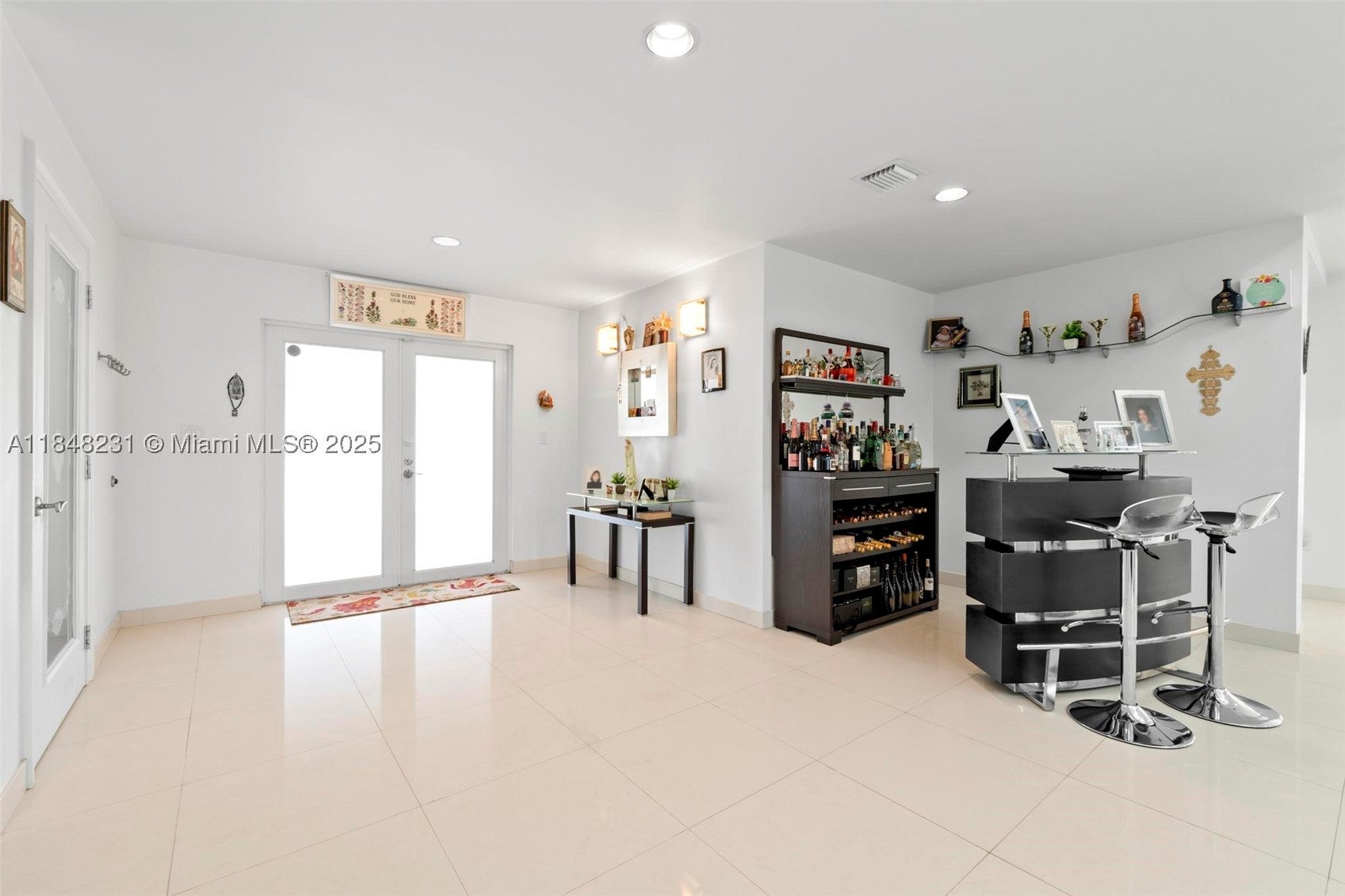 5045 SW 67th Ave