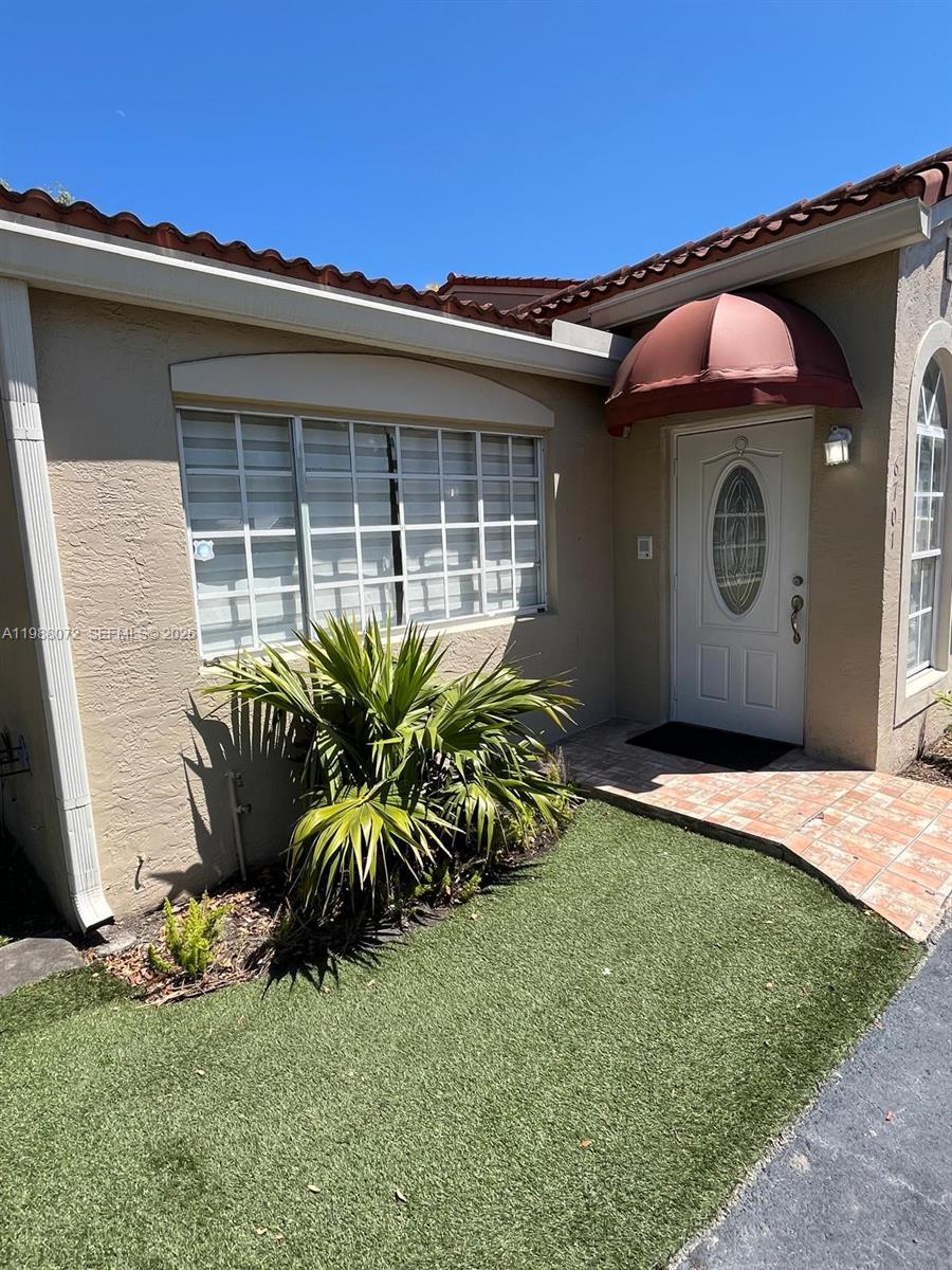 FOUNTAIN PK VILLAGE HOMES - Residential Lease