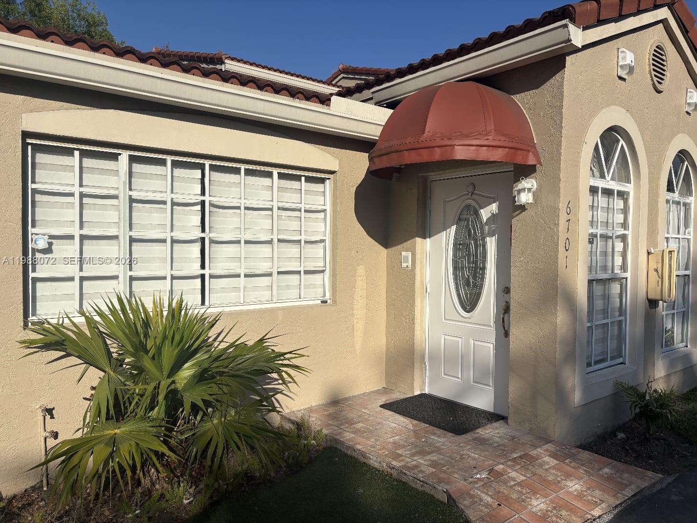 FOUNTAIN PK VILLAGE HOMES - Residential Lease