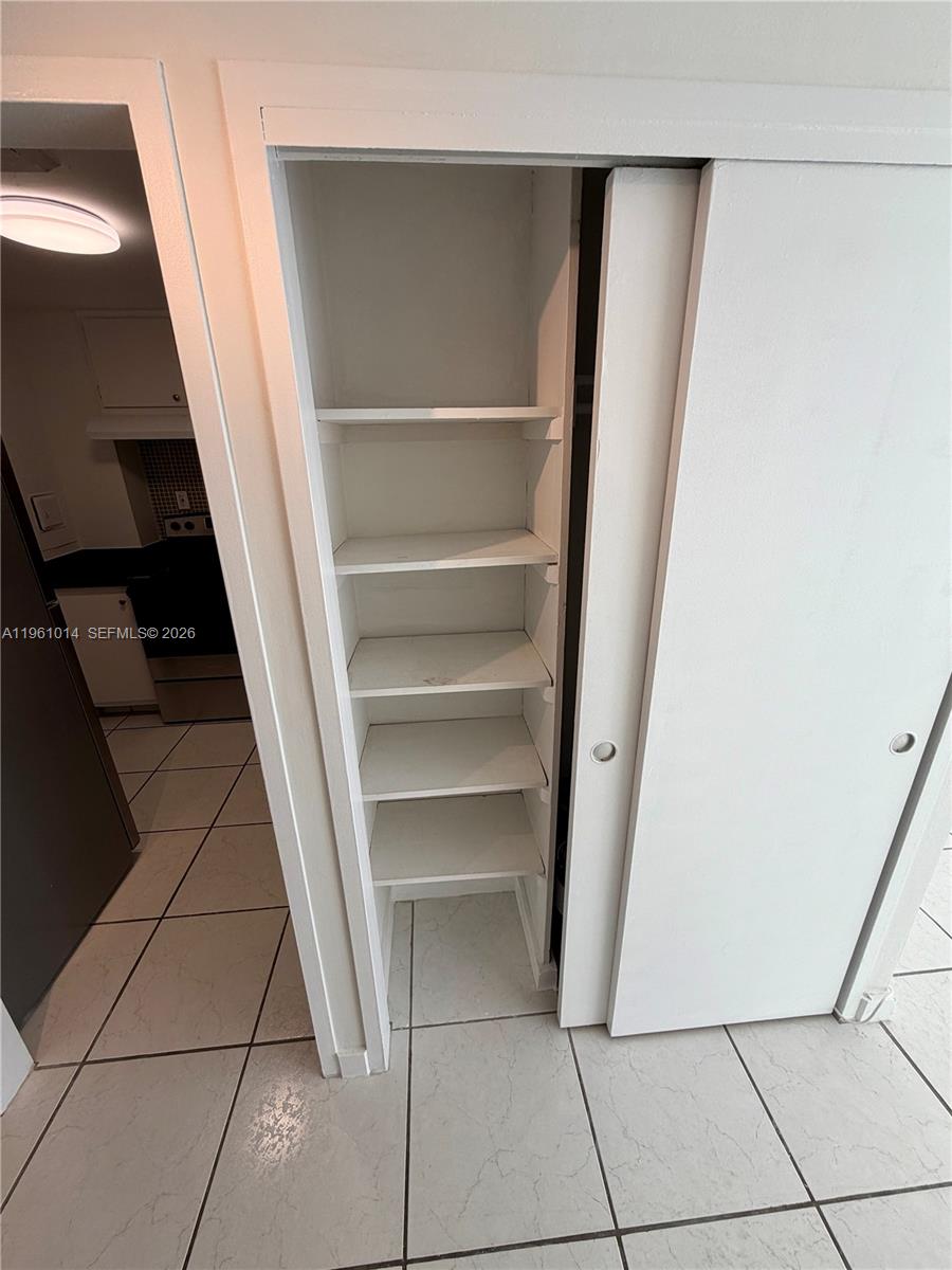 BAY PARK TOWERS CONDO - Residential Lease
