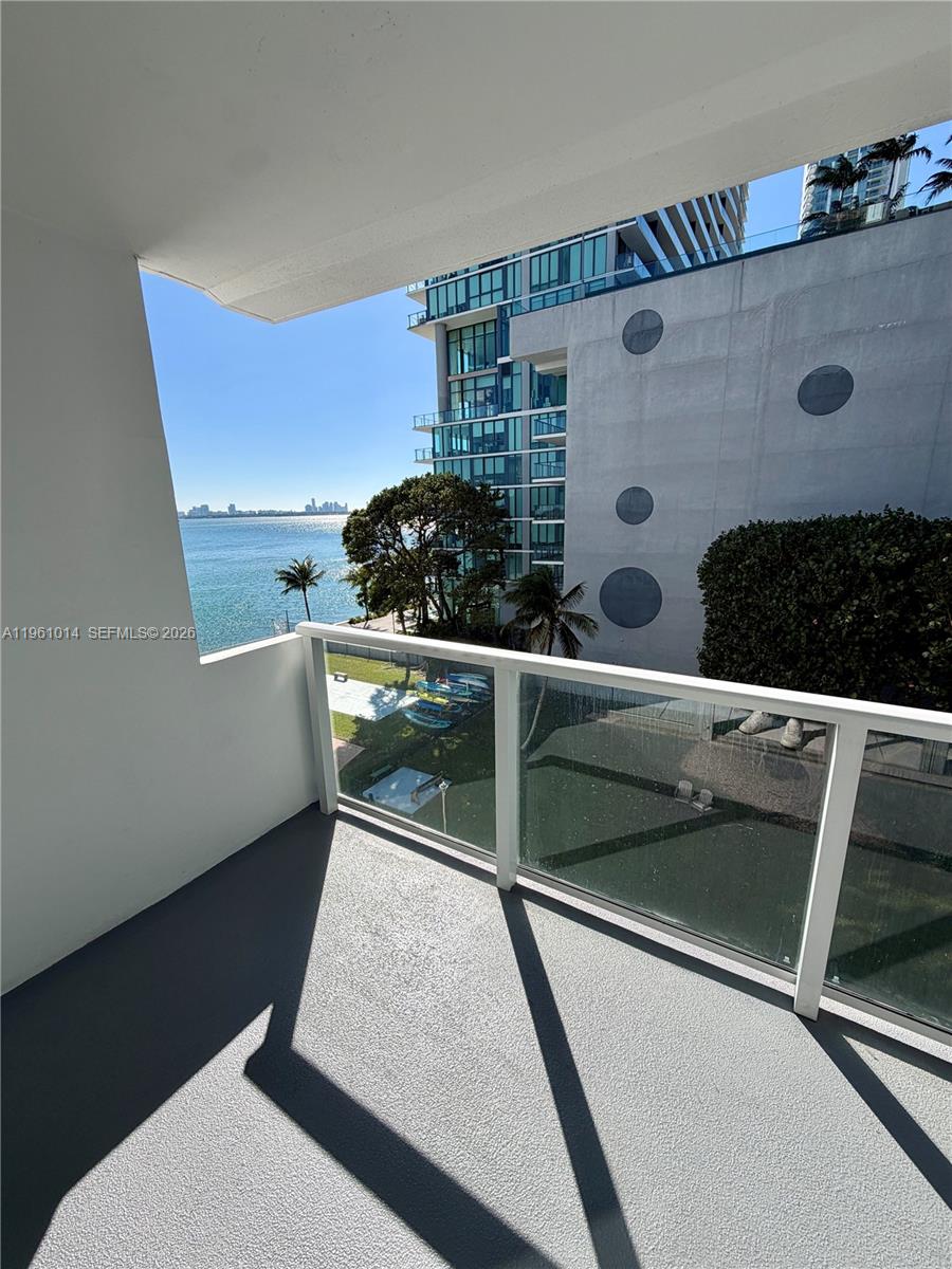 BAY PARK TOWERS CONDO - Residential Lease