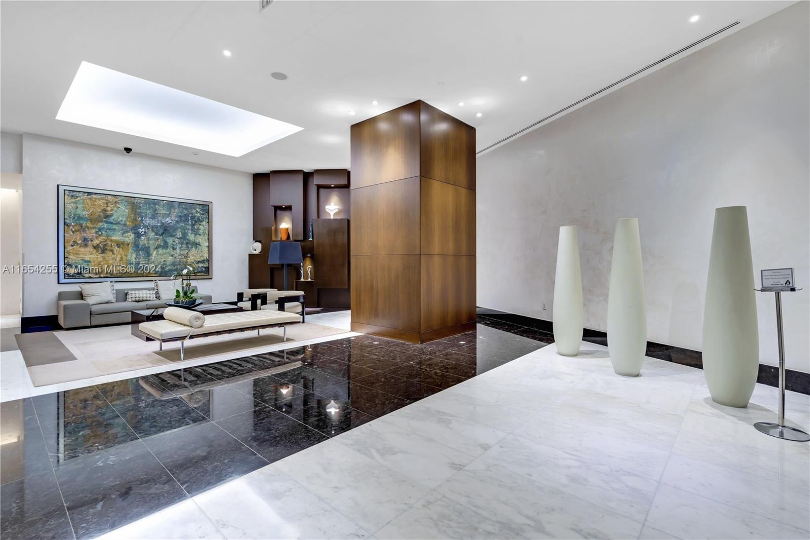 Miami, Florida 33131, United States, 3 Bedrooms Bedrooms, ,4 BathroomsBathrooms,Residential,Active,45257