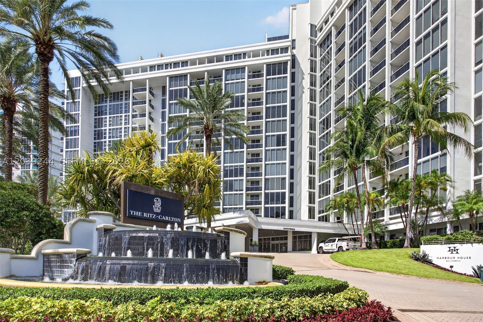 10275 Collins Ave 1521