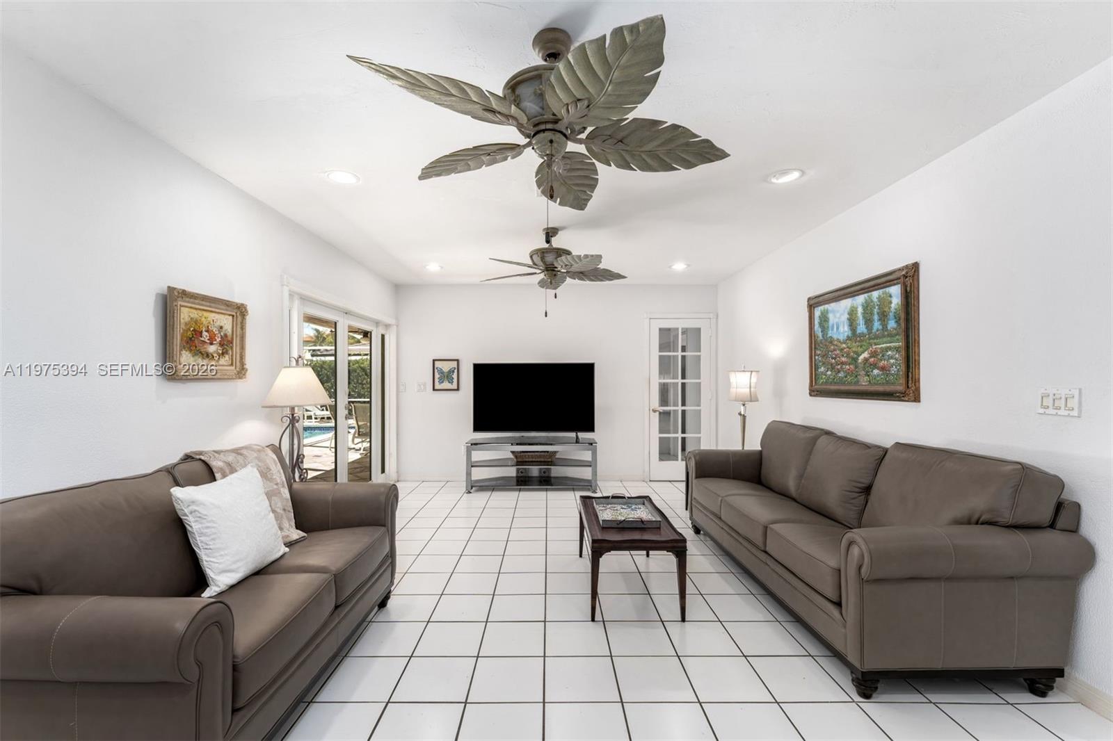 CORAL BAY SEC C - Residential