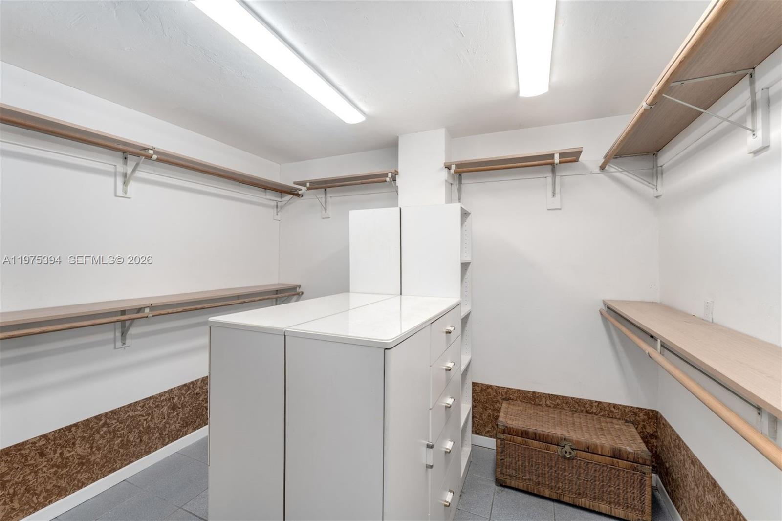 CORAL BAY SEC C - Residential