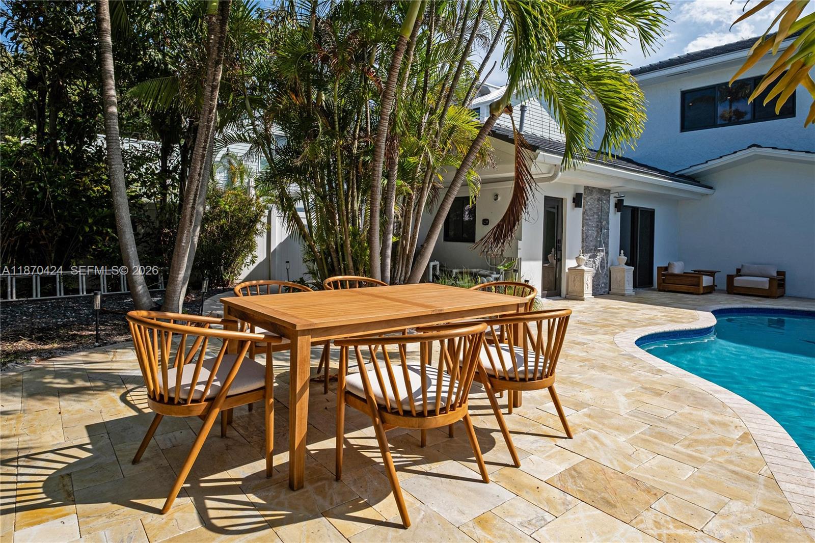 LAS OLAS BY THE SEA EXT - Residential