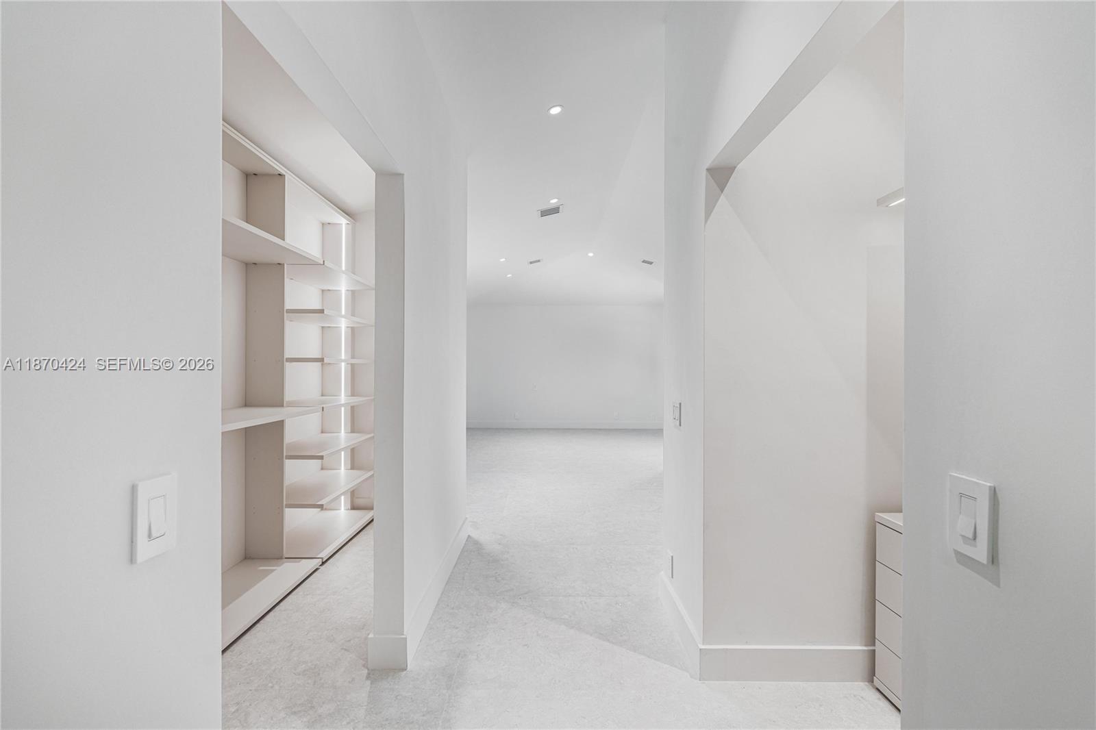 LAS OLAS BY THE SEA EXT - Residential