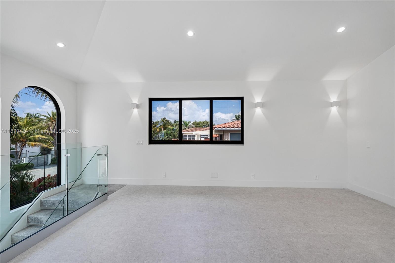 LAS OLAS BY THE SEA EXT - Residential