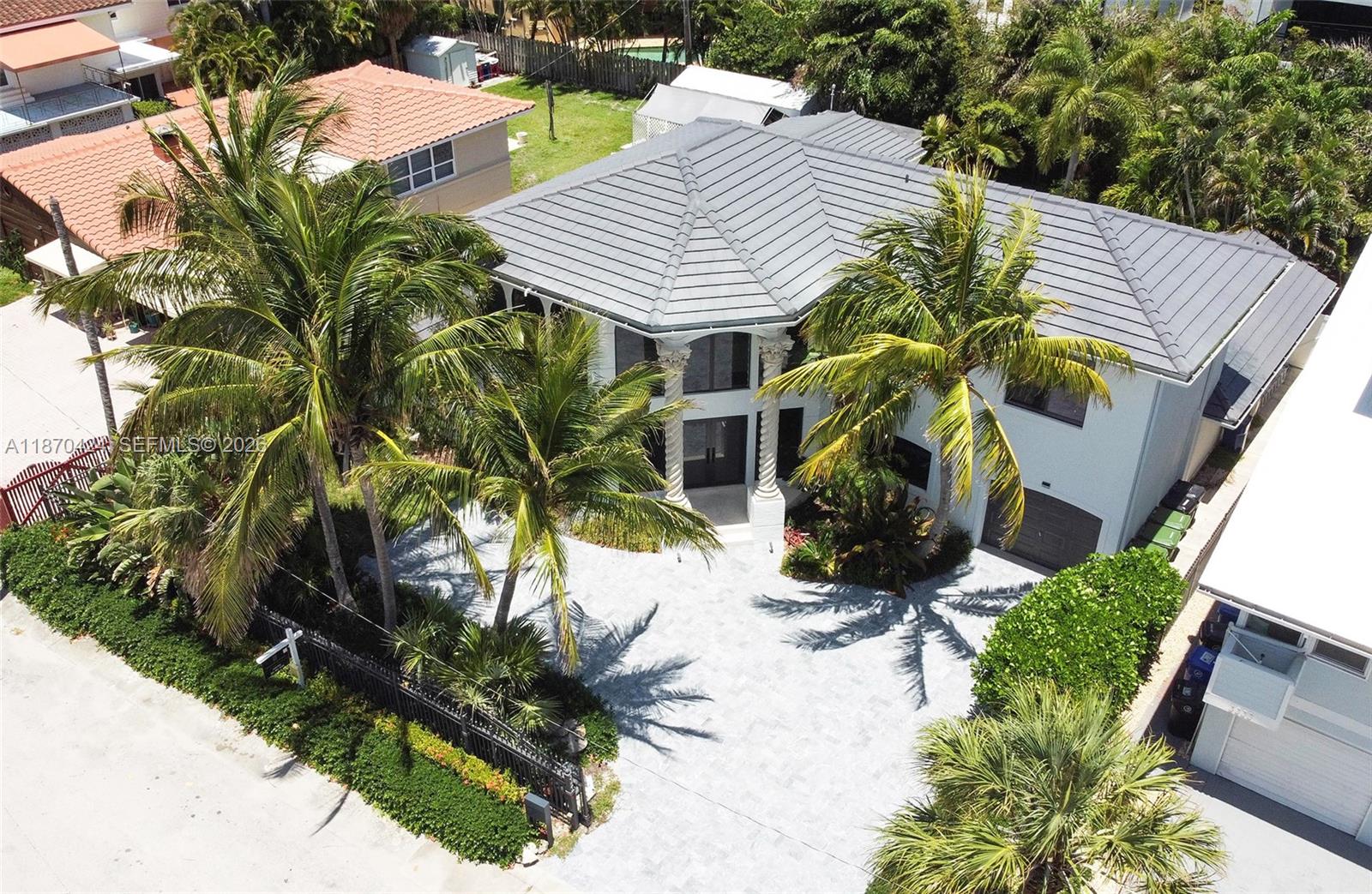 LAS OLAS BY THE SEA EXT - Residential