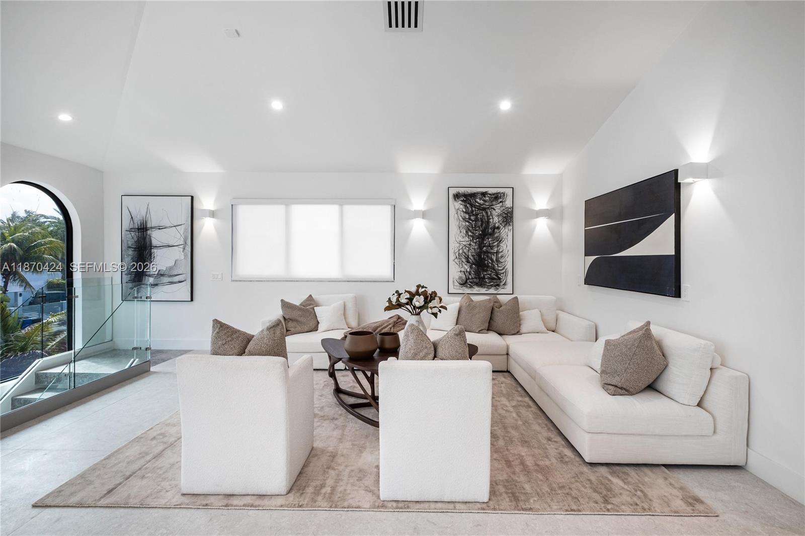 LAS OLAS BY THE SEA EXT - Residential