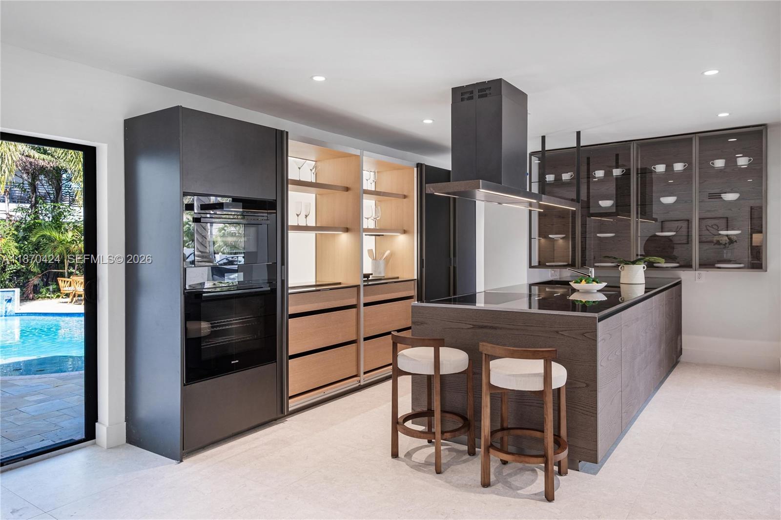 LAS OLAS BY THE SEA EXT - Residential