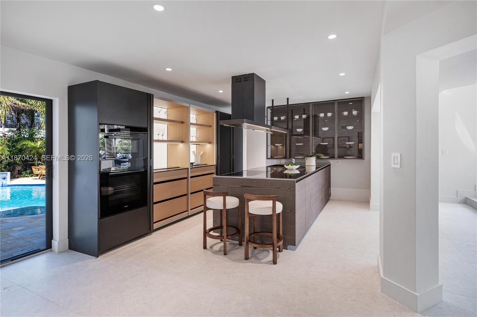 LAS OLAS BY THE SEA EXT - Residential