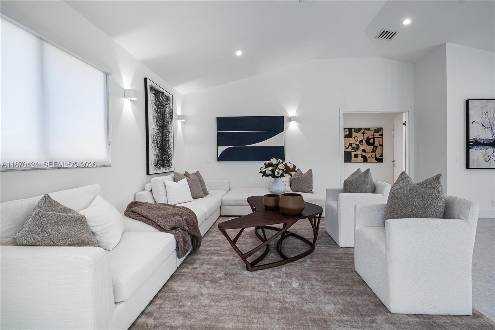 LAS OLAS BY THE SEA EXT - Residential