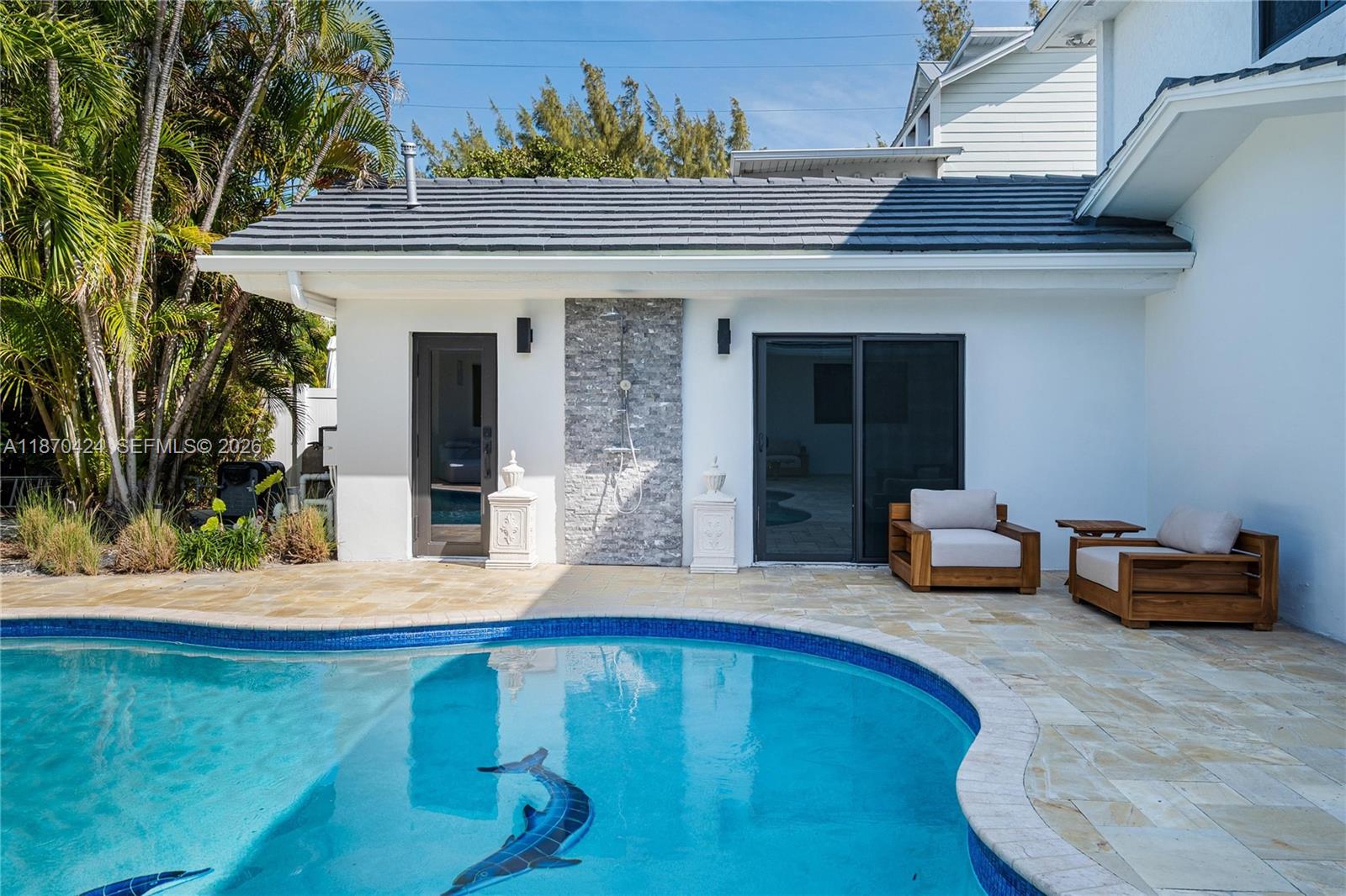 LAS OLAS BY THE SEA EXT - Residential