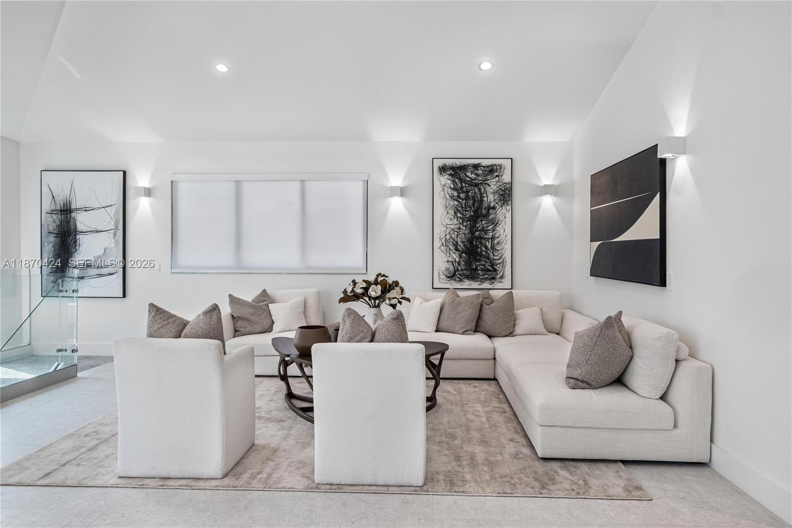 LAS OLAS BY THE SEA EXT - Residential