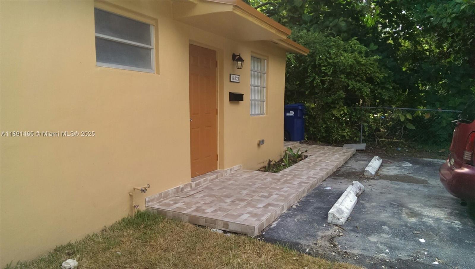 OJUS SUB - Residential Lease