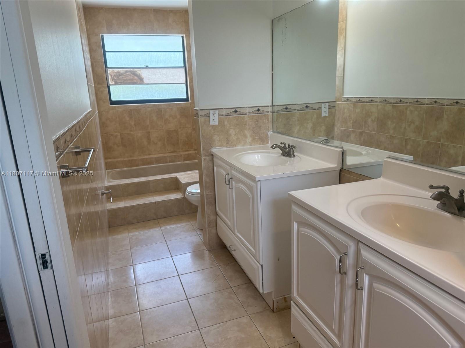 10109 NW 52nd Ter