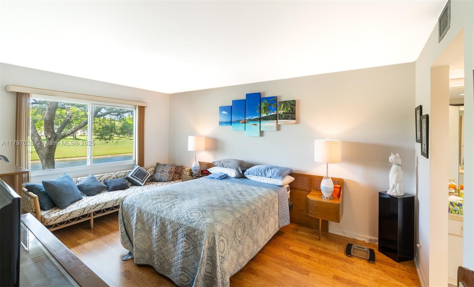 CAMBRIDGE AT CENTURY - Residential