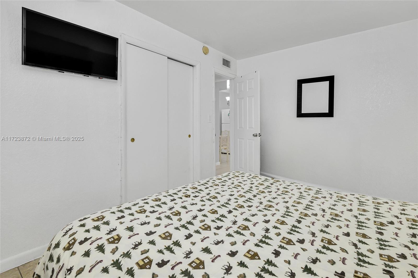 RIVER GRAND II CONDO - Residential