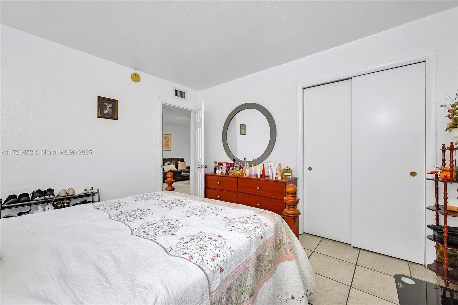 RIVER GRAND II CONDO - Residential