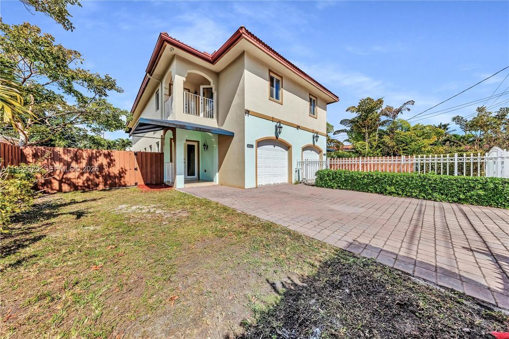 Photo of 4025 SW 10th St, Miami, FL 33134 (MLS # A11959925)