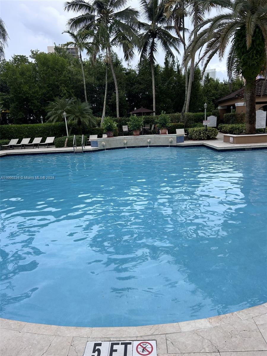 THE YACHT CLUB AT AVENTUR - Residential