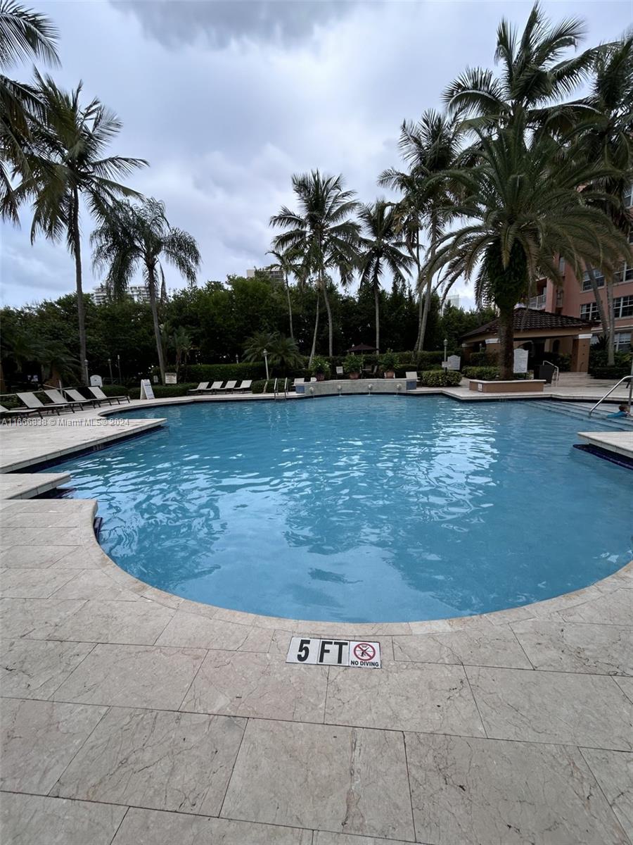 THE YACHT CLUB AT AVENTUR - Residential