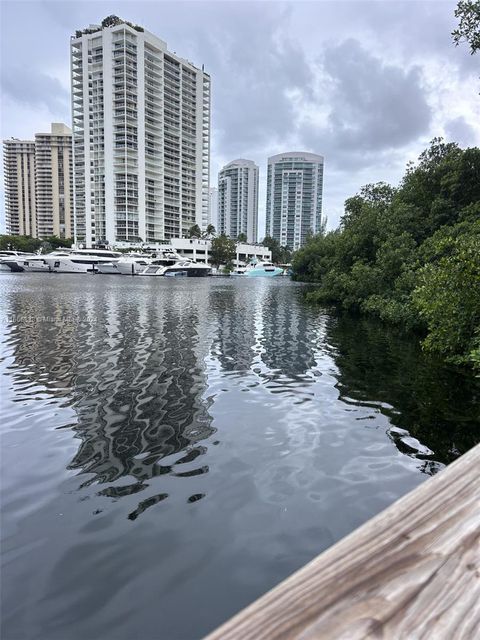 A home in Aventura