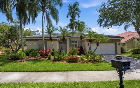 Photo of 2667 Palmer Pl, Weston, FL 33332 (MLS # A12051095)