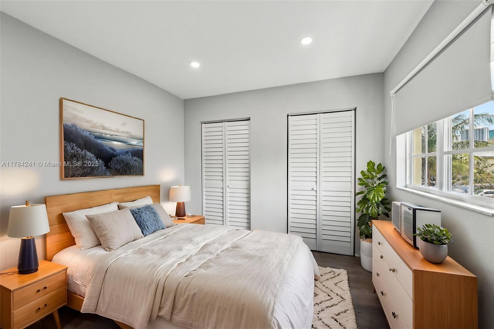 THE VILLAS OF ST AGNES CO - Residential