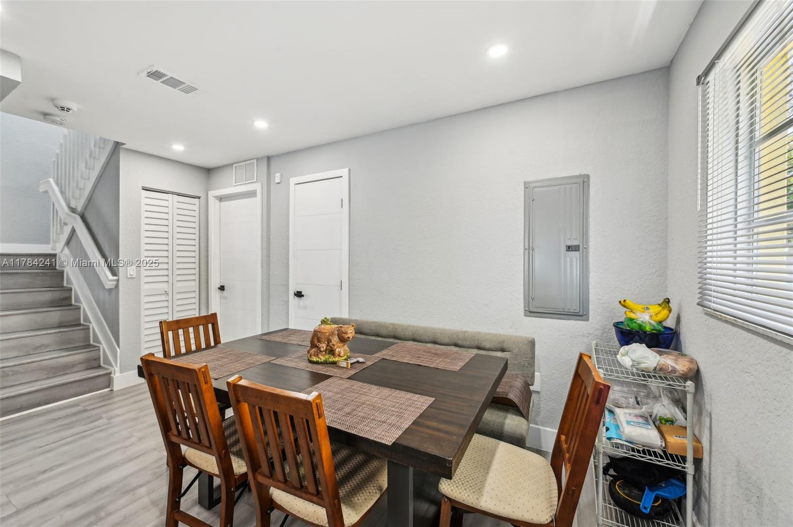 THE VILLAS OF ST AGNES CO - Residential