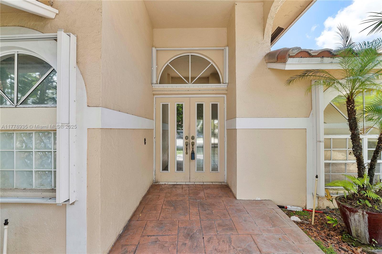 4622 NW 100th Ter