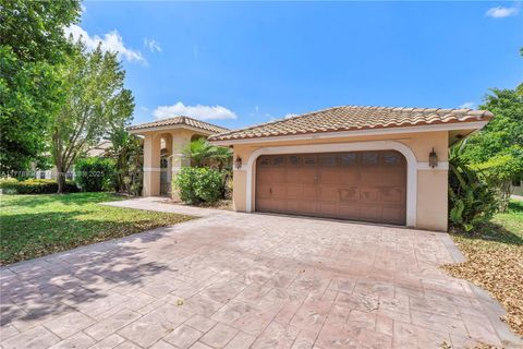 4622 NW 100th Ter Coral Springs FL 33076