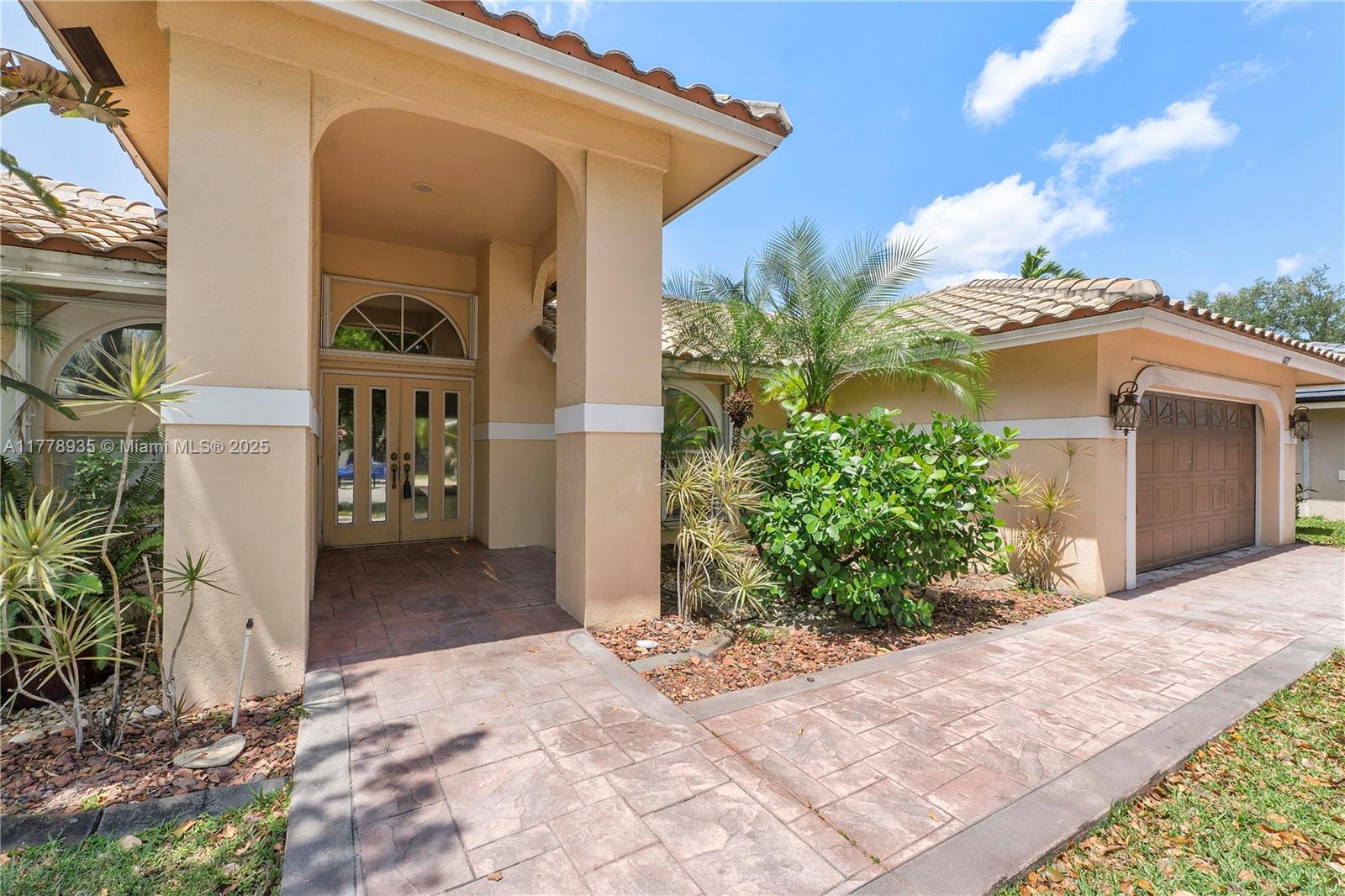 4622 NW 100th Ter