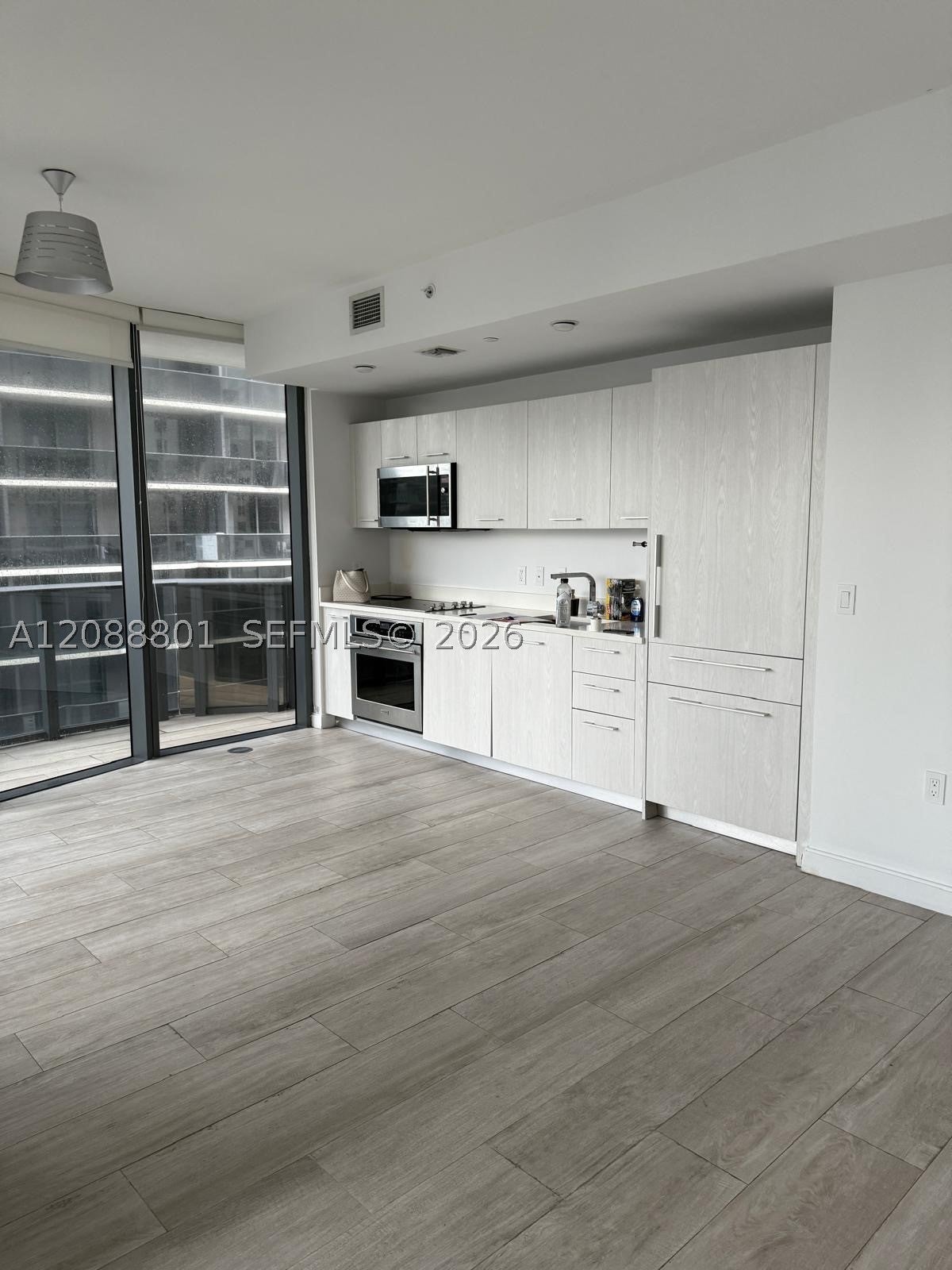 55 SW 9th St