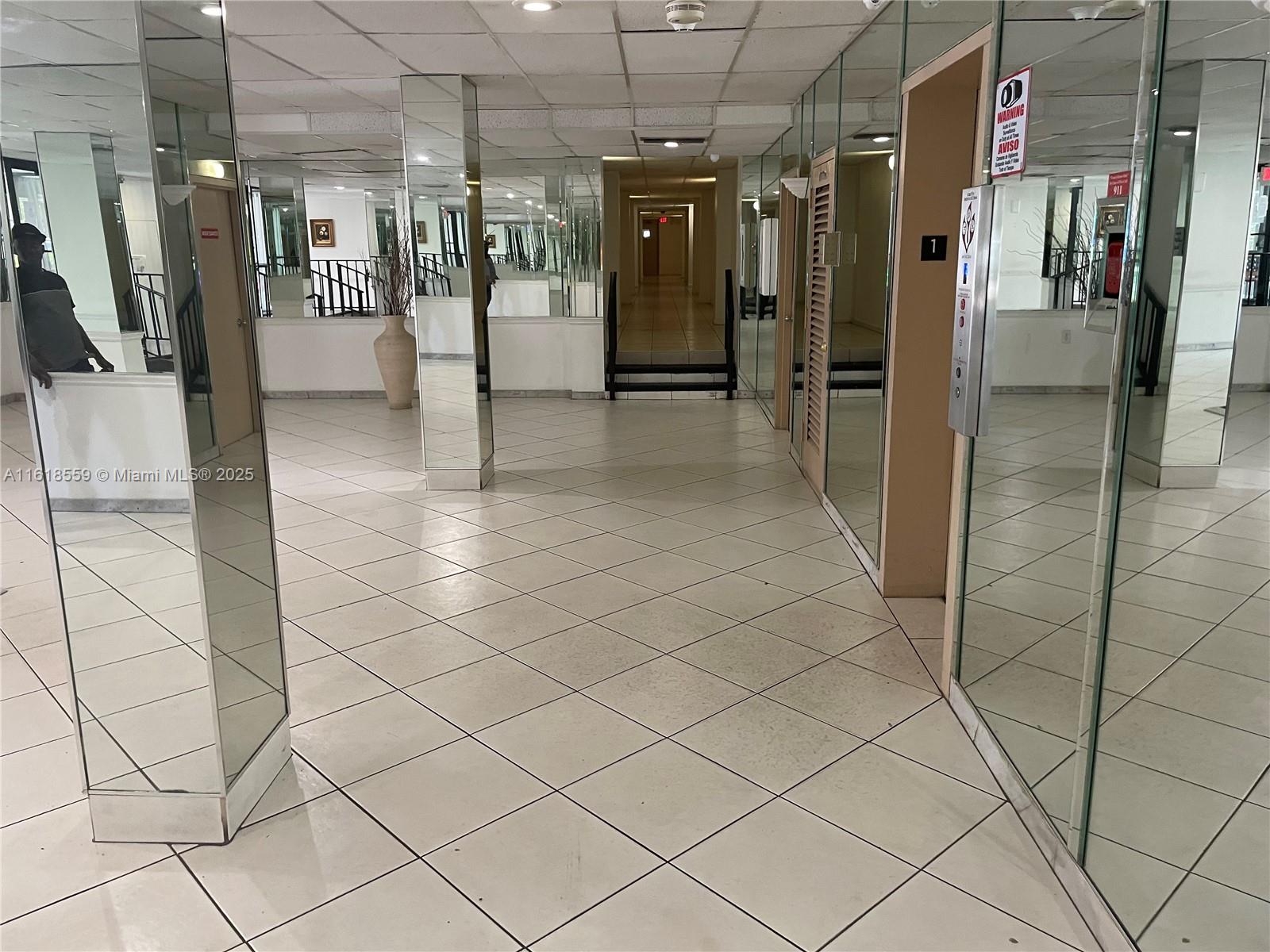 MANORS OF INVERRARY I-9 - Residential