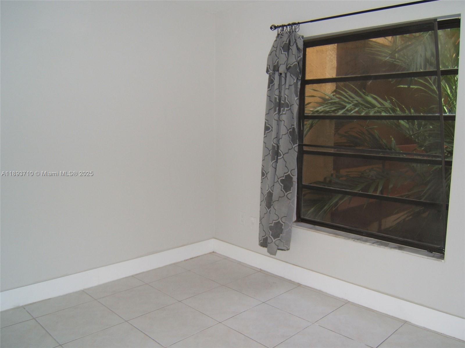 KENLAND POINTE CONDO #1 - Residential Lease
