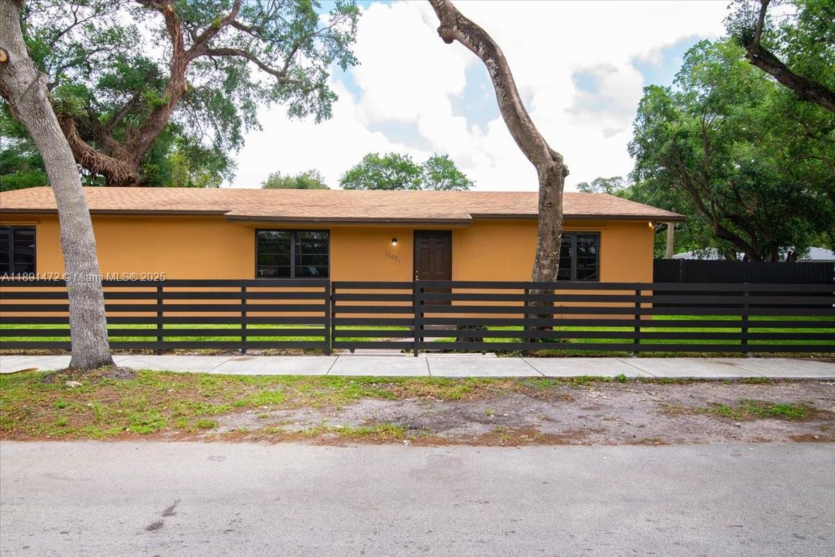 GOLDEN GLADES PARK 2ND AD - Residential