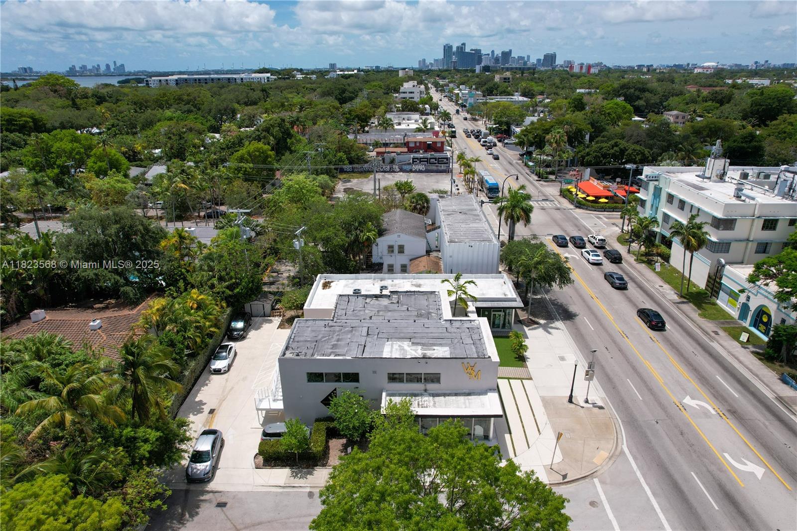 7111 Biscayne Blvd