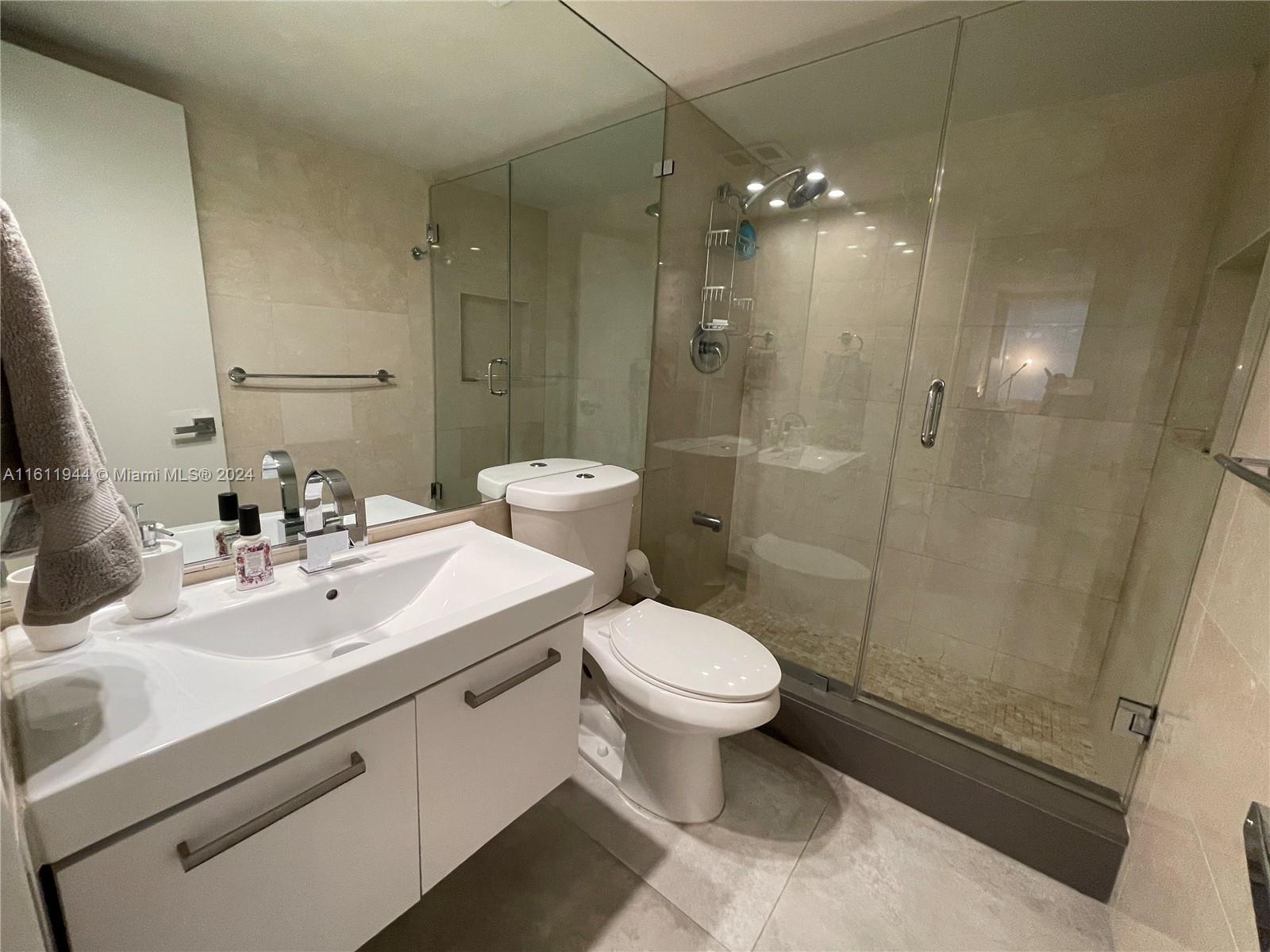 ISLAND BREAKERS CONDO - Residential Lease