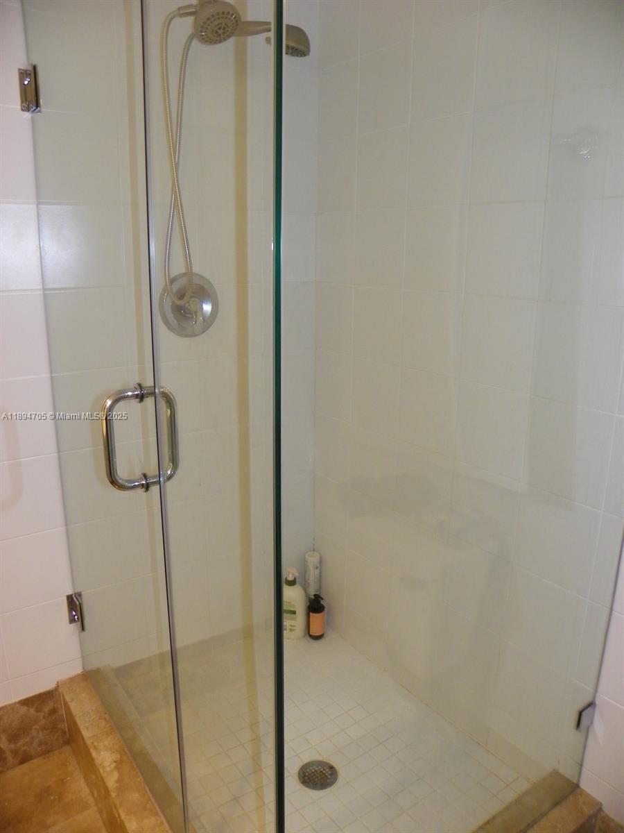 Camelot Lakes - Residential Lease