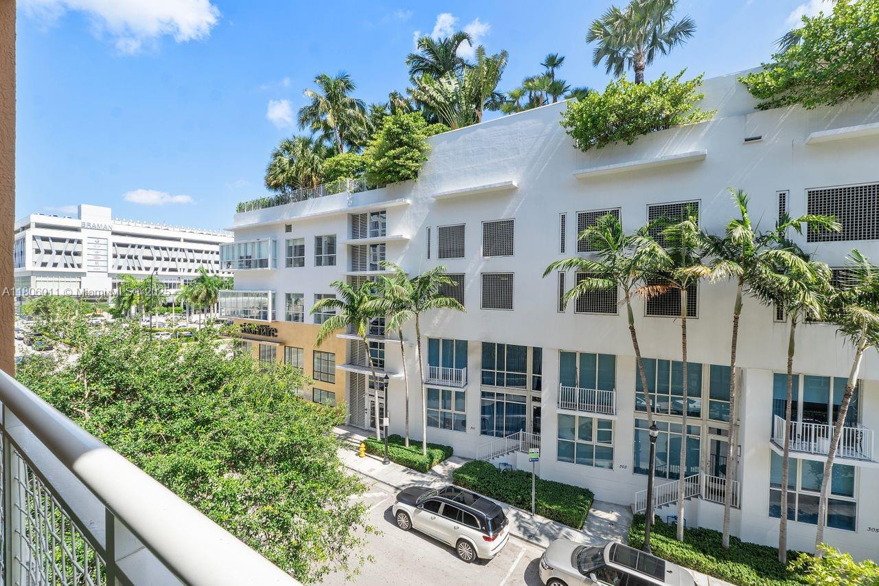 2001 Biscayne Blvd 2308